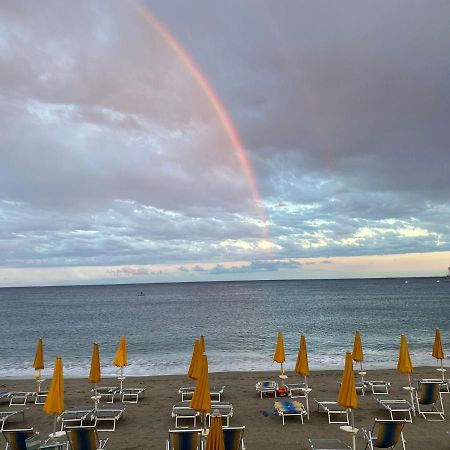 Casaamare Appartement Savona Buitenkant foto